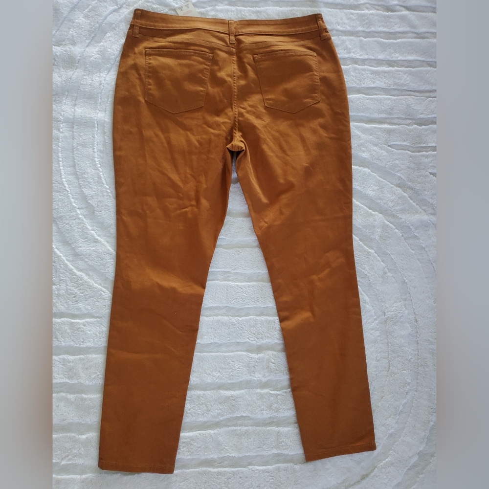 New St Johns Bay Mid Rise Secretly Slender Skinny Jeans Size 18 - Picture 5 of 7